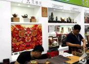 【今日朝陽(yáng)網(wǎng)】朝陽(yáng)工藝美術(shù)精品深圳文博會(huì)精彩亮相（許可）