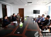 大連市朝陽商會會長到工校參觀考察（王舒依）