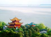 麗閣宏樓飛檐聳——湖南岳陽樓（陳玉民）