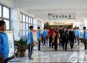 兩所兄弟學校到朝陽工校參觀學習（馮繼軒）