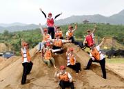 凝心聚力煉團隊 醫(yī)心為民勇?lián)?></a>
            <div   id=