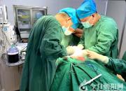 遼寧省腫瘤醫(yī)院劉宏偉到北票市中心醫(yī)院坐診（劉炎 胡峰）