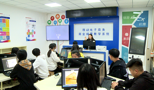 【技能：讓生活更美好】朝陽(yáng)市財(cái)經(jīng)學(xué)校特色專業(yè)推介（三）商貿(mào)類專業(yè)搭建廣闊舞臺(tái)助力學(xué)子人生出彩